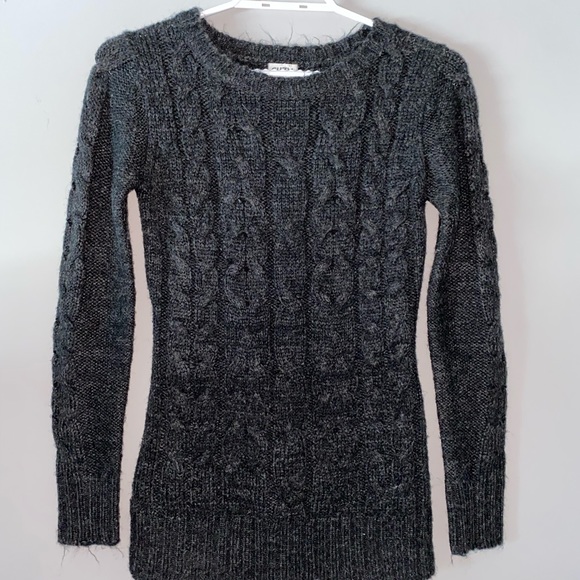 sweater - Picture 1 of 1